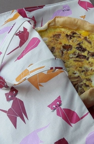 Beschichtete Baumwolle meterwarm Katzen rosa