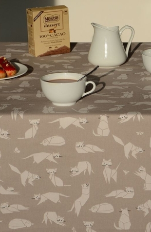 Cotton fabric Cats taupe