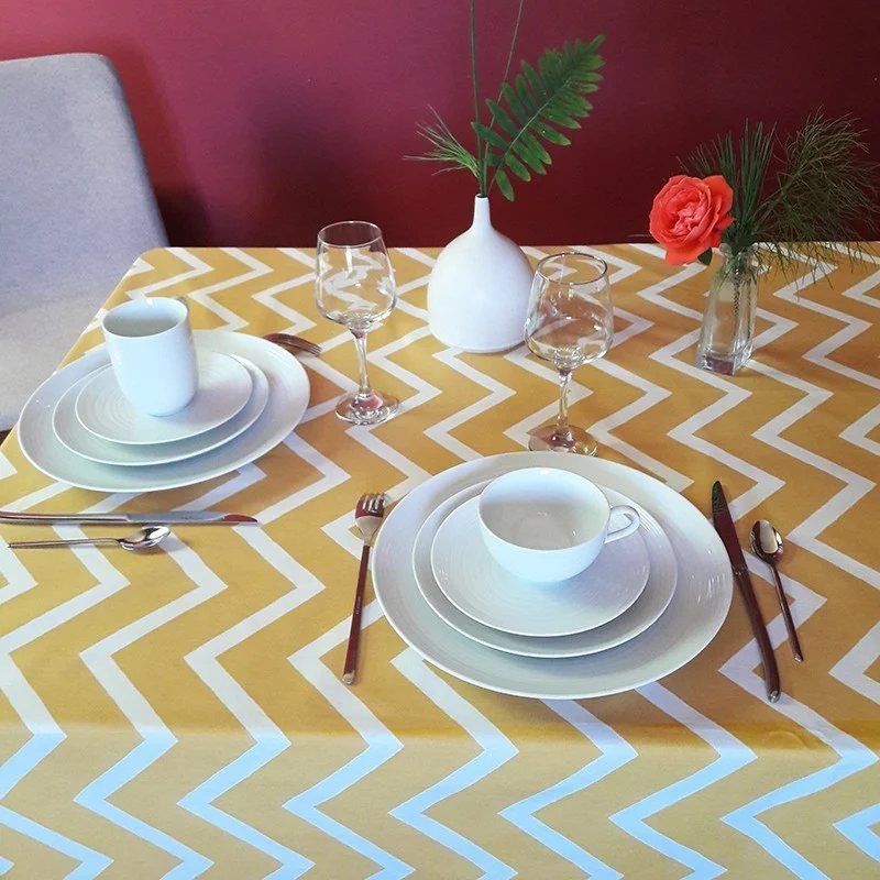 Tischdecke abwaschbar Rund oder Oval Chevron Gelb