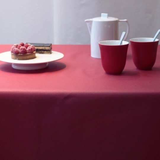 FLEUR DE SOLEIL OEKO TEX BAUMWOLLE METERWARE EINFARBIGE ROT