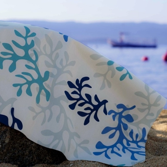 Tessuto di cotone Corallo blu - Fleur de Soleil