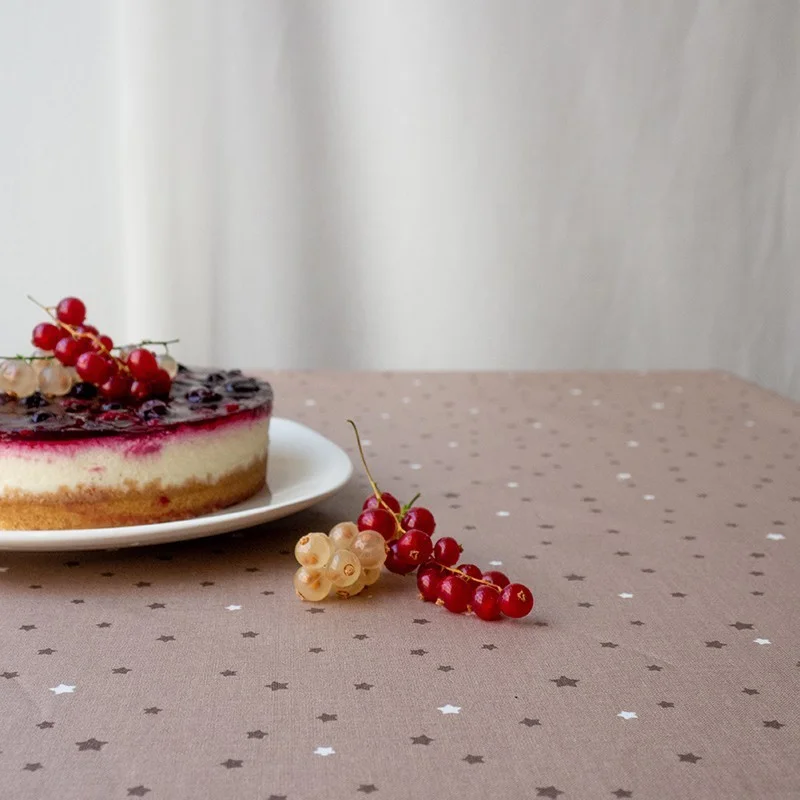 Tovaglia Antimacchia Rotonda o ovale Stelle taupe - Fleur de Soleil