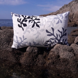 Coussin Corail Noir