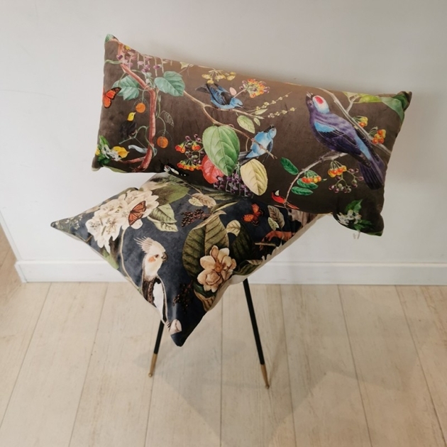 Natural Birds velvet cushion