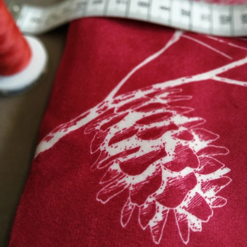 Beschichtete Baumwolle meterwarm Astrancia grau