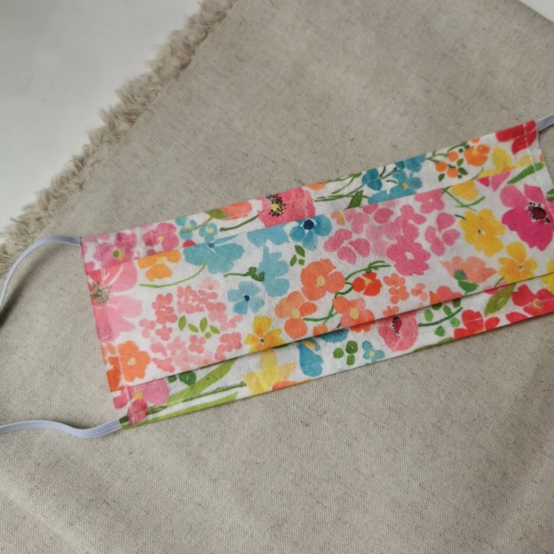 Lot de 20 masques barrière filtrants et respirants