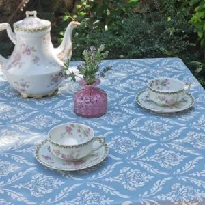 Nappe enduite ronde ou ovale Pompadour bleue