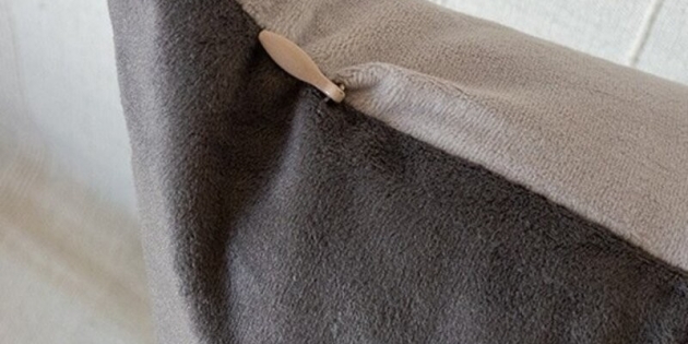 Cuscino in velluto di piuma verde