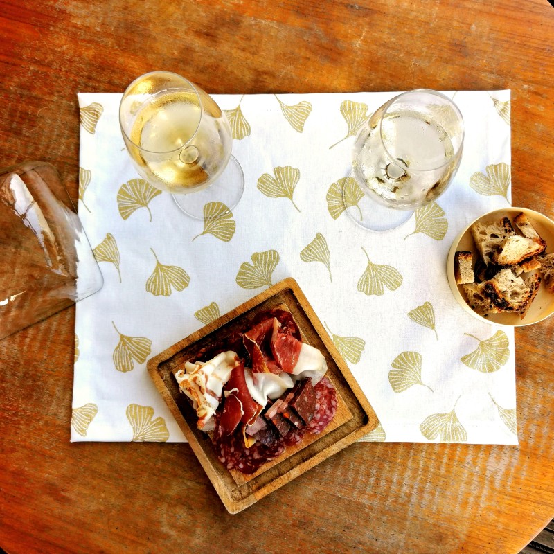 Wipe clean placemat Ginkgo golden