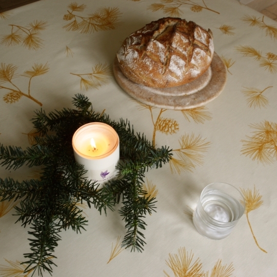 Weihnachtstischdecke abwaschbar Rund oder Oval Goldkiefer